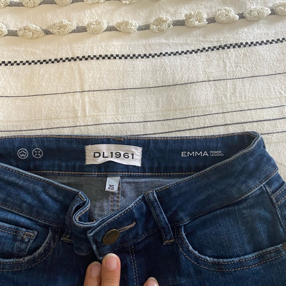 DL1961 Emma Jeans Sz 25
